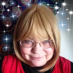 Meet your Posher, Deborah